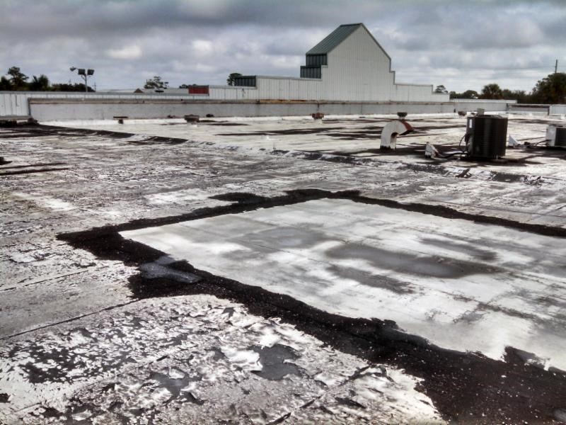 Contractor Rips the Roof Off of Jacksonville Mall