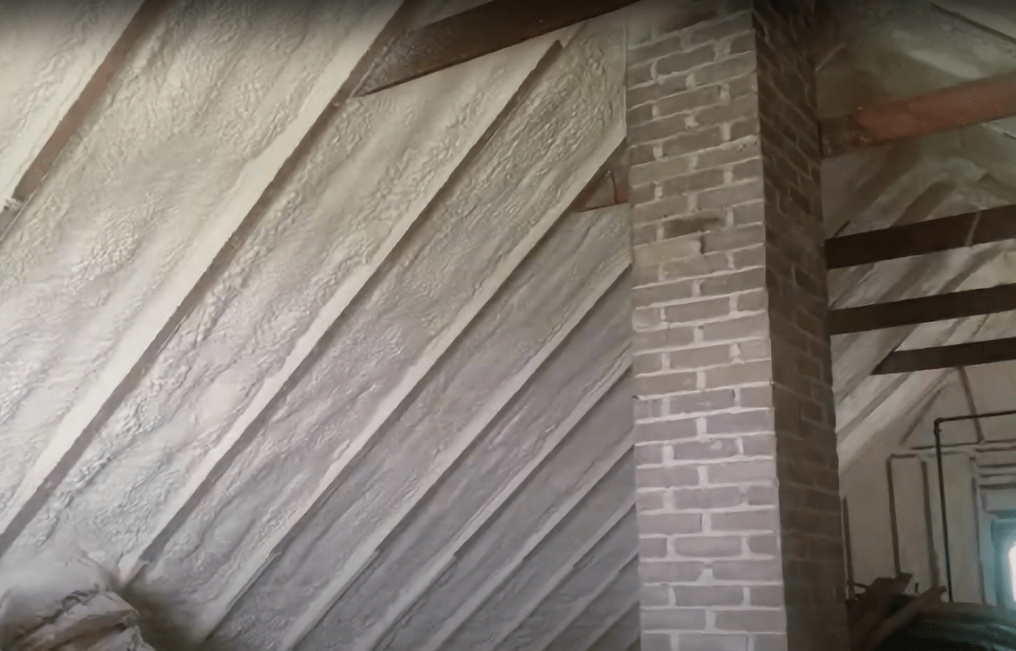 Spray Foam Vs. Fiberglass: What Contractors Need to Know