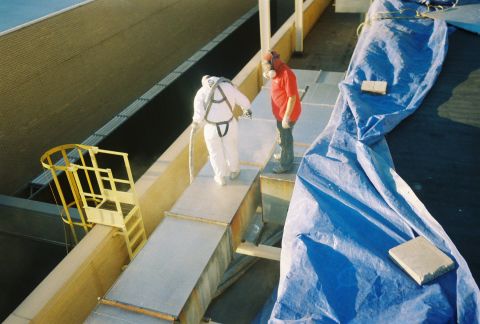Seamless spray foam roofing application